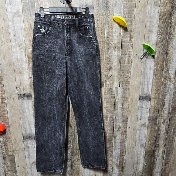 Posted Vintage 90s Relaxed Mom Jeans Black Acid Wash - Picture 1 of 4